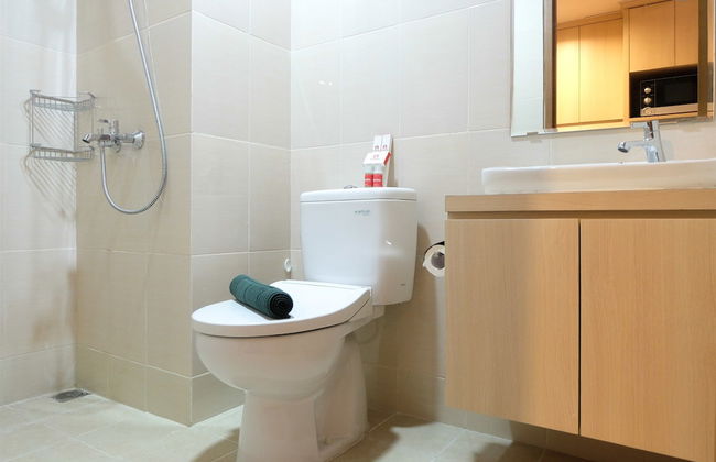 Artistic Studio Apartment at The Oasis Cikarang - Foto 24