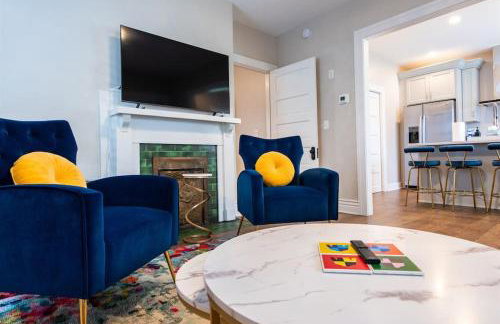 2BR Haven: Remodeled Gem! - Foto 8