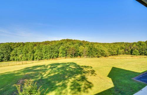 Home with Fire Pit on 27 Acres in Walhalla! - Foto 31