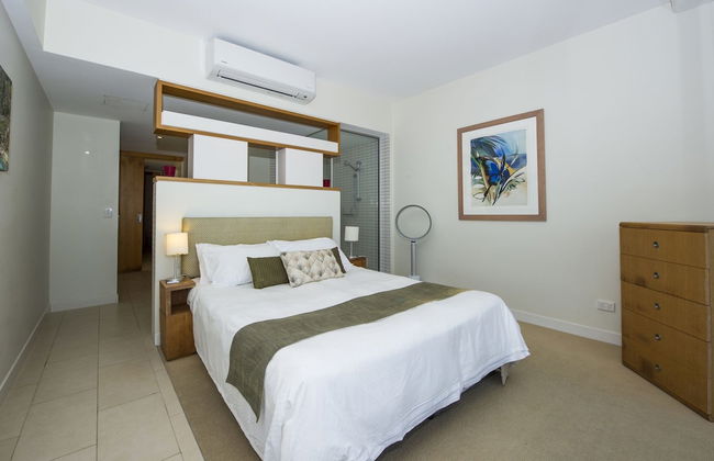 1 Bright Point Apartment 4201 - Photo 3