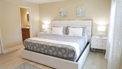 Sunnyside Palms - 2BR, Poolside, 5 min to Beach - Foto 2