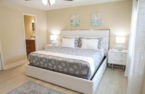 Sunnyside Palms - 2BR, Poolside, 5 min to Beach - Foto 2