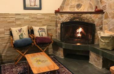 Hospedagem Casadalee chalé com piscina privativa aquecida e Apartamento sem piscina - Foto 49