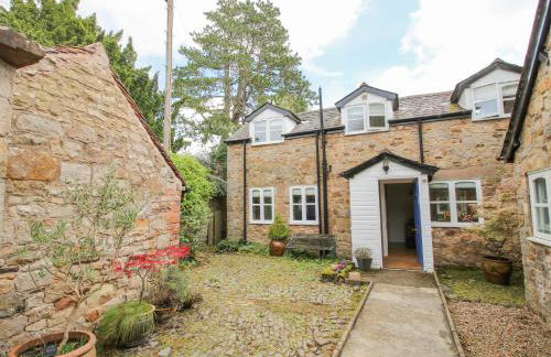 The Coach House - Photo 3