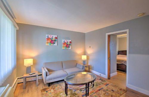 Lakefront Apartment with Patio on Lake St Clair - Foto 4