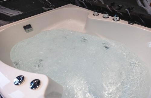 Luxury Stay - Spa Bath - Couples or Business - Foto 28