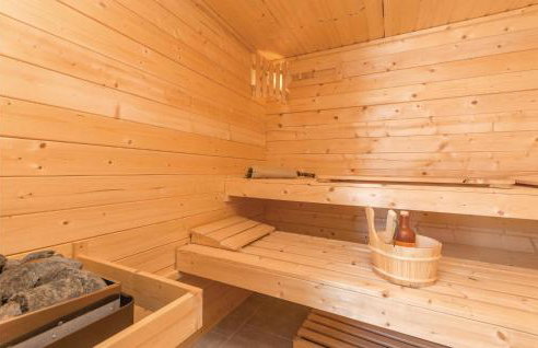 Awesome Home In Kakma With Sauna - Foto 5