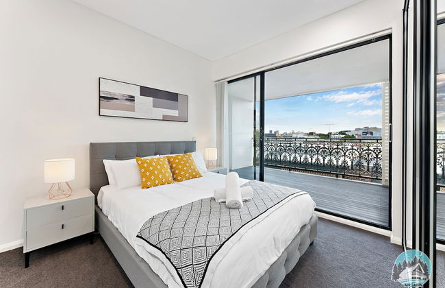 Aircabin Annandale Comfy 3 Bed Townhouse - Photo 5