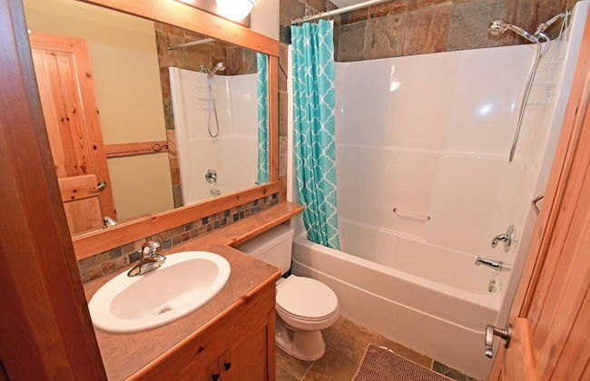 Towering Pines Chalet - Comfortable and Cozy Chalet with Spectacular Views - Foto 9