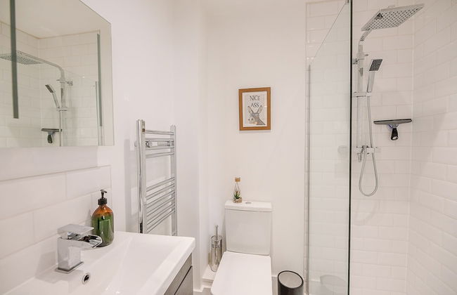 The Art Room Leiston Air Manage Suffolk - Photo 21