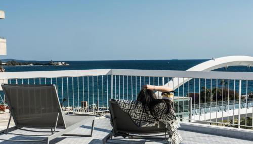 Sea View Beach Penthouse – Athens Coast - Foto 5, sunbed