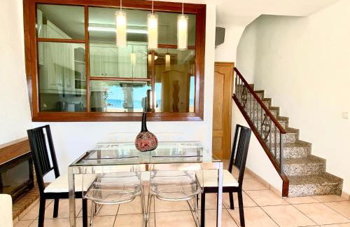 House in front of the beach with sea view - Foto 9