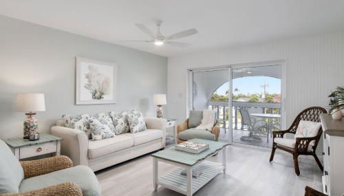 Breakers West C2 - Gorgeous Top Floor Beach Condo - Photo 2