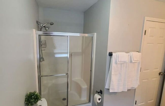 Remodeled and Inviting Free EV Charging Station Level 2 - Photo 62