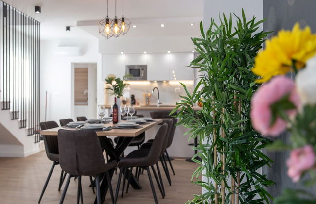 Luxury Kastela Villa With Heated Pool and Lounge Area - Foto 16