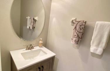 Modern Tropical Family Retreat near Legoland, Disney, Universal and Bok Towers - Foto 4