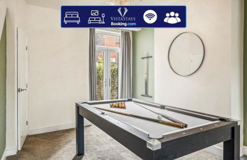 Large 3BDR House By Vista Stays Short Lets & Serviced Accommodation Glasgow With Pool Table & Free WiFi - Foto 1