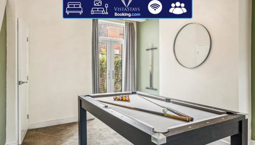 Large 3BDR House By Vista Stays Short Lets & Serviced Accommodation Glasgow With Pool Table & Free WiFi - Foto 1, Game Room