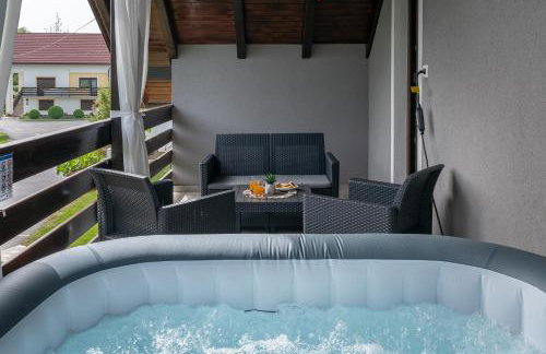 Deluxe Apartment with Jacuzzi - PATAR - Foto 1