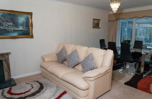 Farnborough Stay - 5 Bedroom - Foto 31