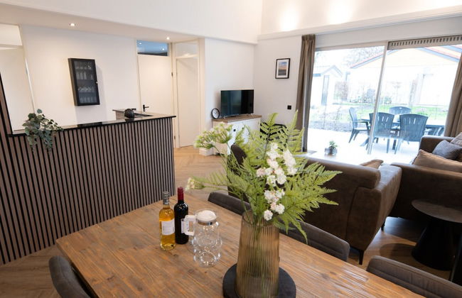 Wellness Bungalow With Whirlpool and Sauna - Foto 23