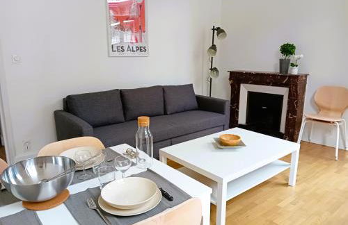 102 - Appart rénové avec grand salon et 1 chambre - Tram et Clinique Mutualiste à 1 min - Foto 12