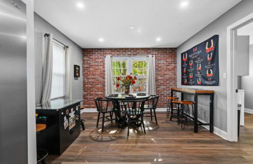 The Lucky Horseshoe 4BR Derby Side Retreat - Foto 10