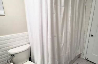 Glamorous Getaway: Exclusive 1BR LA Hotspots - Foto 10