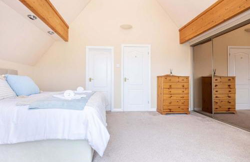 MOONGATE by BOURNECOAST - A Delightful Chalet Bungalow with a Garden and Parking - HB10672 - Foto 16