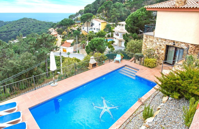 Serene Villa in Lloret de Mar With Private Swimming Pool - Foto 21