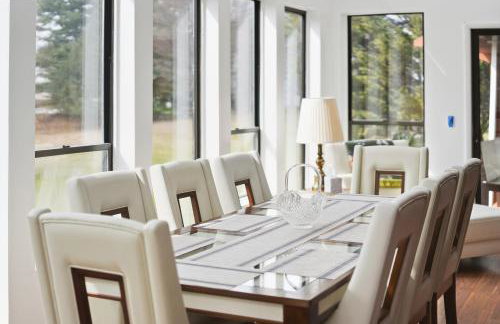 Summit Sanctuary with EV Ready Mountain Views - Foto 1