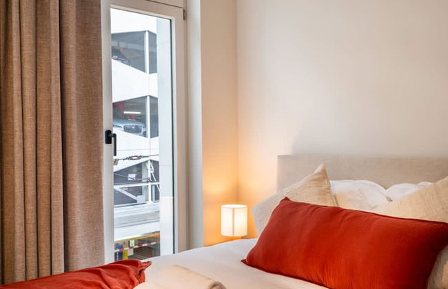 Trendy Modern Corner Studio With a View of Ghent - Foto 11