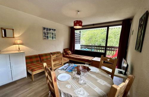 Studio avec coin montagne - 4 pers, à 100m des télécabines, piscine, parking, casier à ski - FR-1-330F-94 - Photo 8