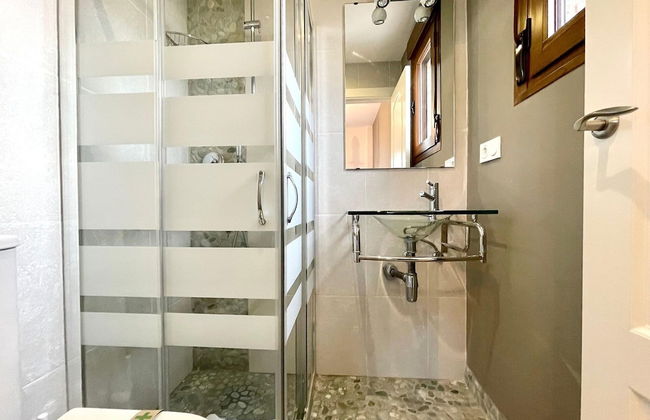 Sunlit Villa Near Golf - Foto 21