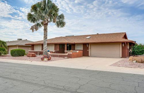 Close to Golf Sun City Escape with Furnished Porch! - Foto 3