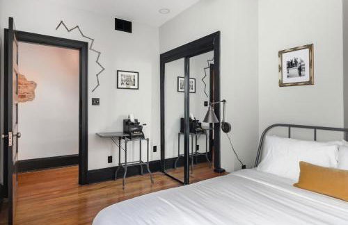 Massive 6BR & 4BA Private Duplex Townhouse Central - Foto 34