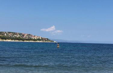 The Yellow Houses - Photo 28