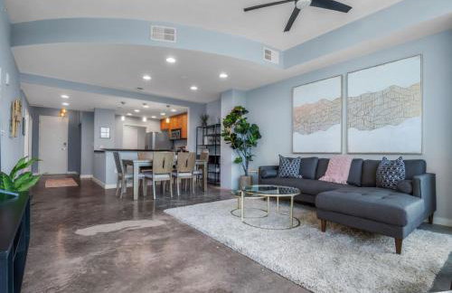 Luxurious 2 Beds 2 Baths Downtown Apartment - Foto 1