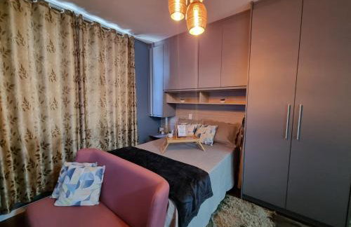 Flat luxo, mobiliado c/ ar, wi-fi, pisc. e academia - Foto 8