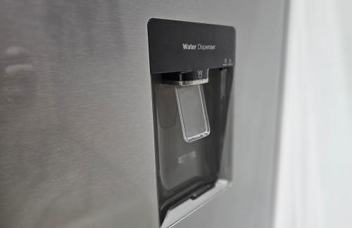 StayZen Apartments - Private Garden & Free Parking Ground Floor Central Woking - Business & Leisure - Photo 30