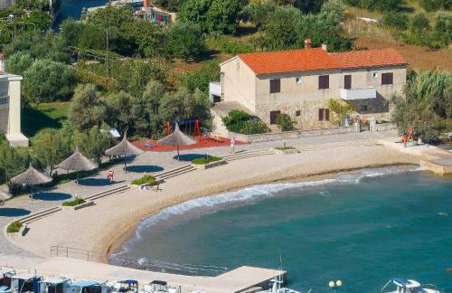 Apartments by the sea Tkon, Pasman - 8302 - Foto 6