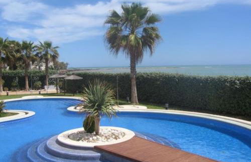 Precioso apartamento en primera línea de playa - Foto 33