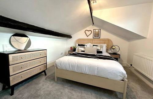 Historic Charm: *Perfect For Group Getaways* - Photo 39