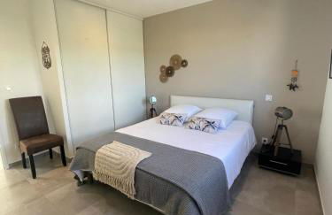 Villa design Cap dAgde piscine et plage - Foto 37