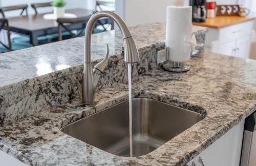 Spacious 3BR Family Home Near Sponge Docks - Foto 34