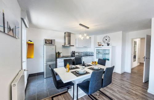 Apartment Grand Balcon- Piscine et proche du Port by Interhome - Foto 8