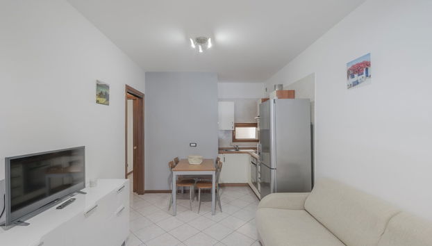 Apt24 - Trilocale Vicino al Lago con Posto Auto - Foto 4, Habitación