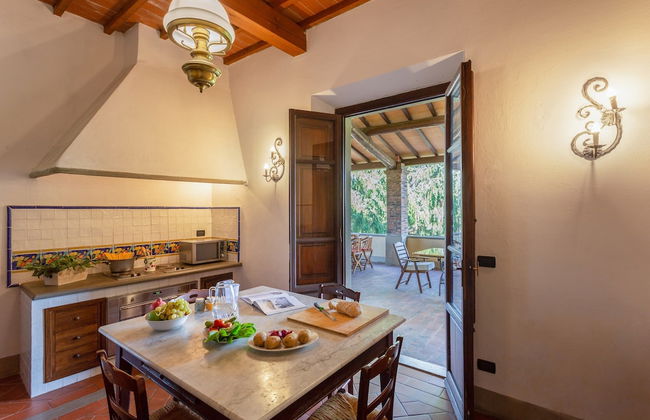 Villa in Mugello Hills With Private Pool - Foto 11