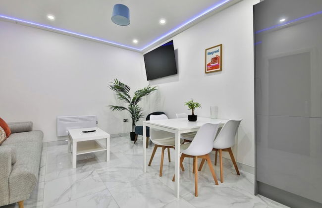 Modern 2 Bed House - Sleeps 4 - Foto 66