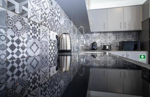 Carvão Pdl Inn - Foto 46